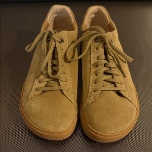 Tan suede Birkenstock sneaker W11 M9